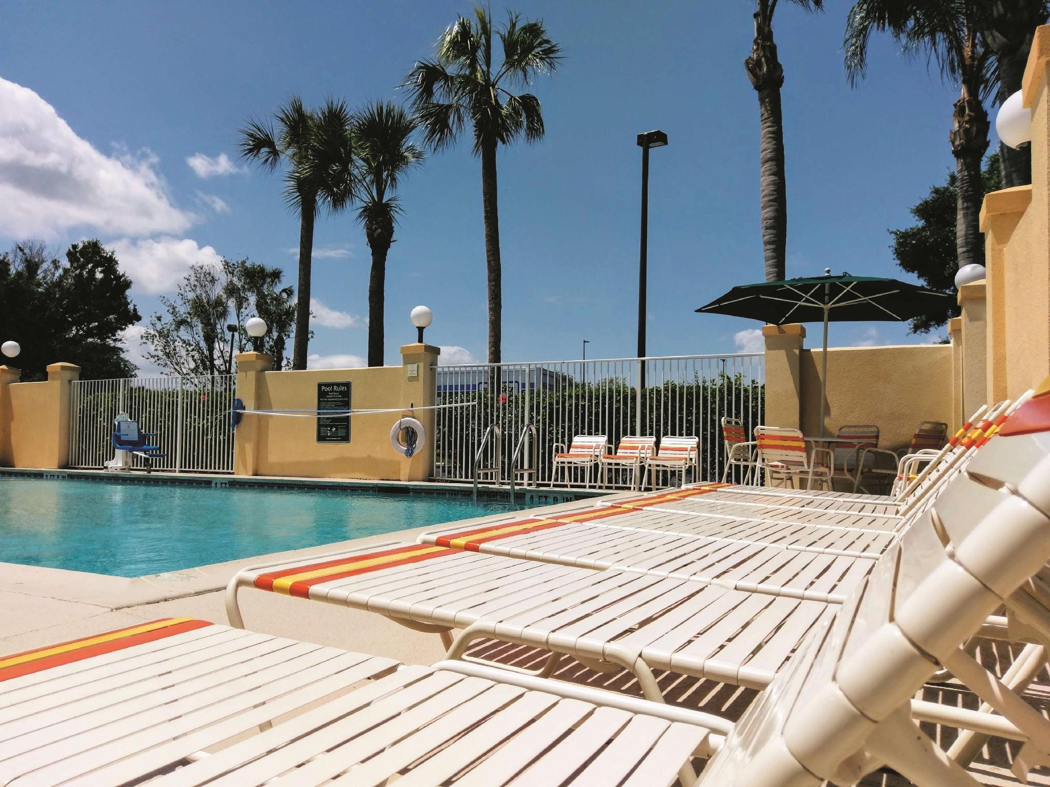 Hotel La Quinta By Wyndham Melbourne Viera Extérieur photo